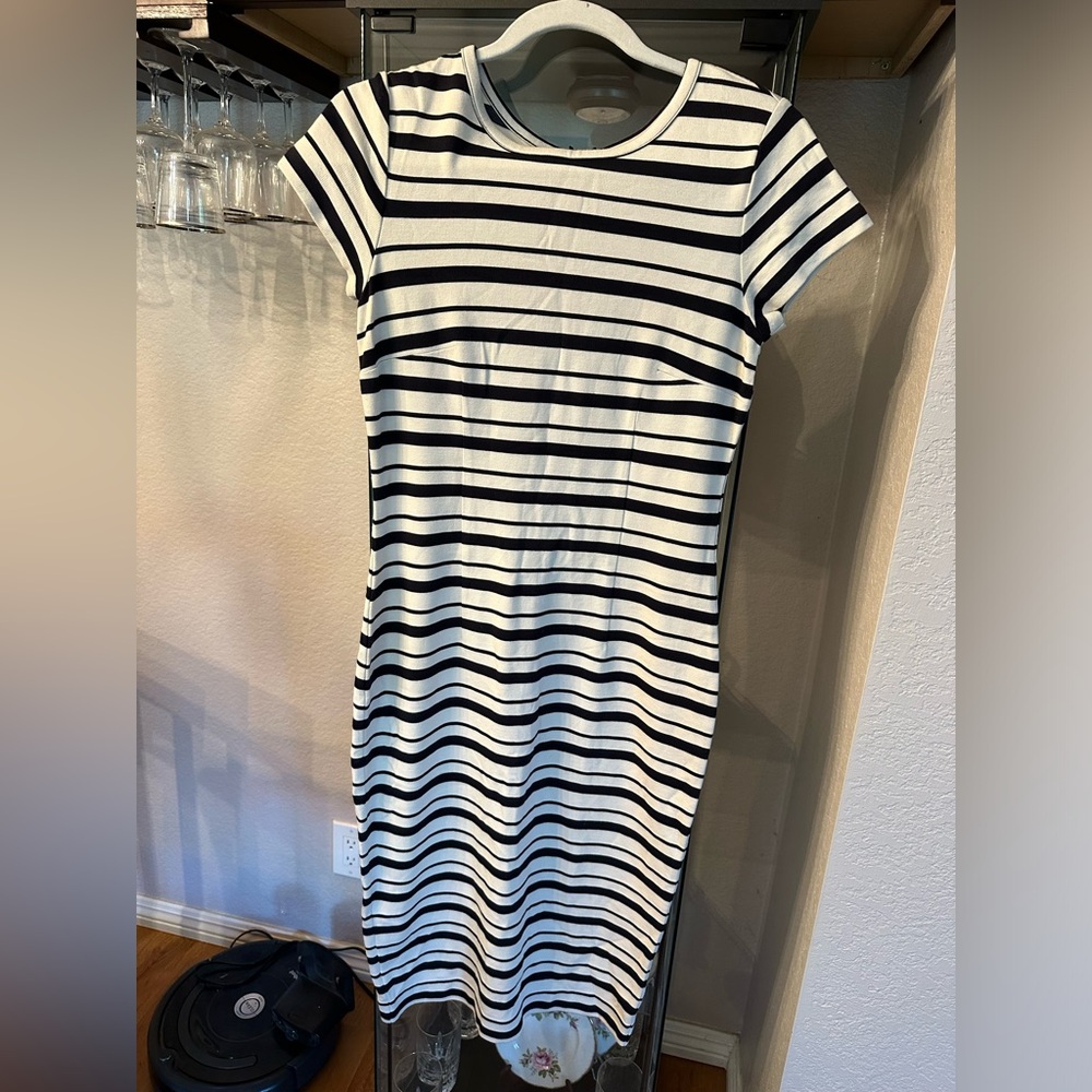 Below knee dress